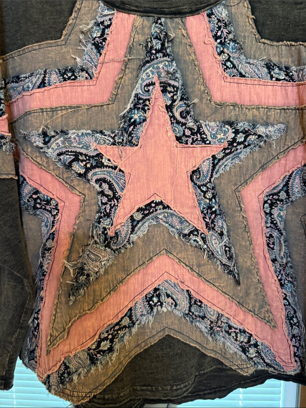Great top by Oli and Hali size medium - Picture 4 of 5